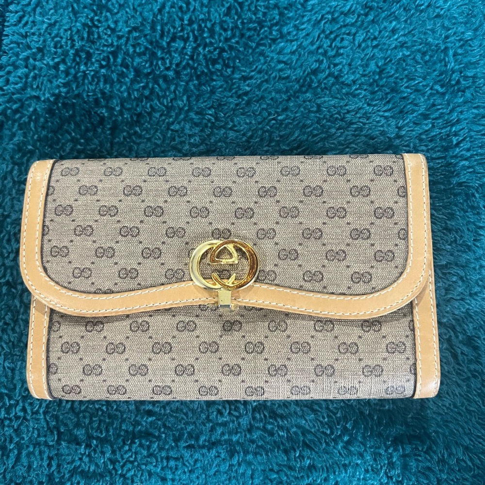 Vintage Authentic women’s wallet